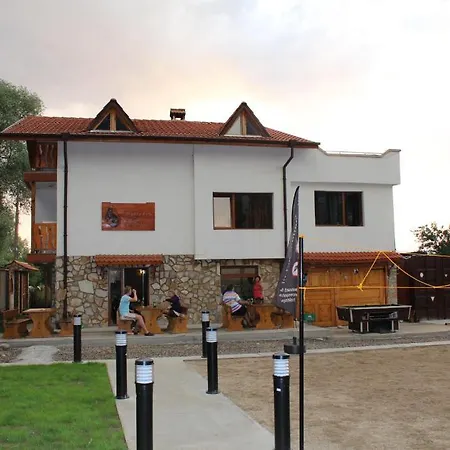 Dragushinovo Boutique Chalet Hotel 3*