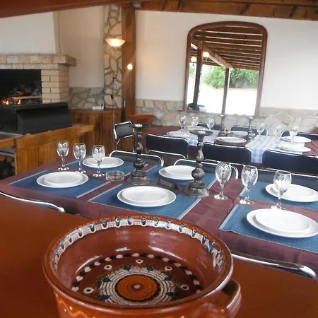 Dragushinovo Boutique Chalet Hotel